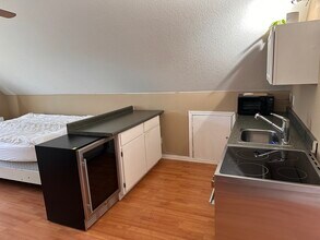 2312 Carleton Ave in Fort Worth, TX - Foto de edificio - Building Photo