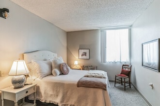 Capitol View Tower Apartments - Seniors 62+ in Lincoln, NE - Building Photo - Building Photo