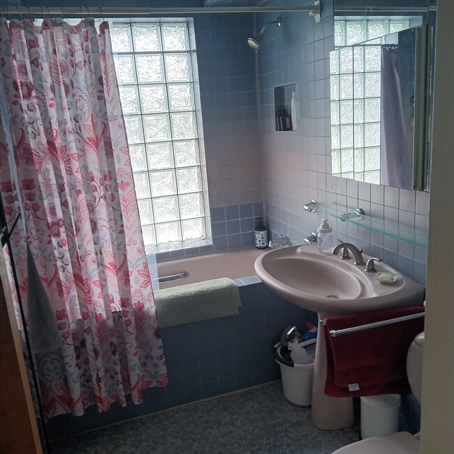 29 Ogden St, Unit 2 in Providence, RI - Building Photo - Building Photo