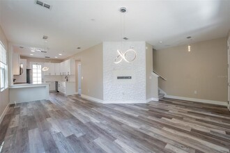 10114 Madison Banks St in Orlando, FL - Building Photo - Building Photo