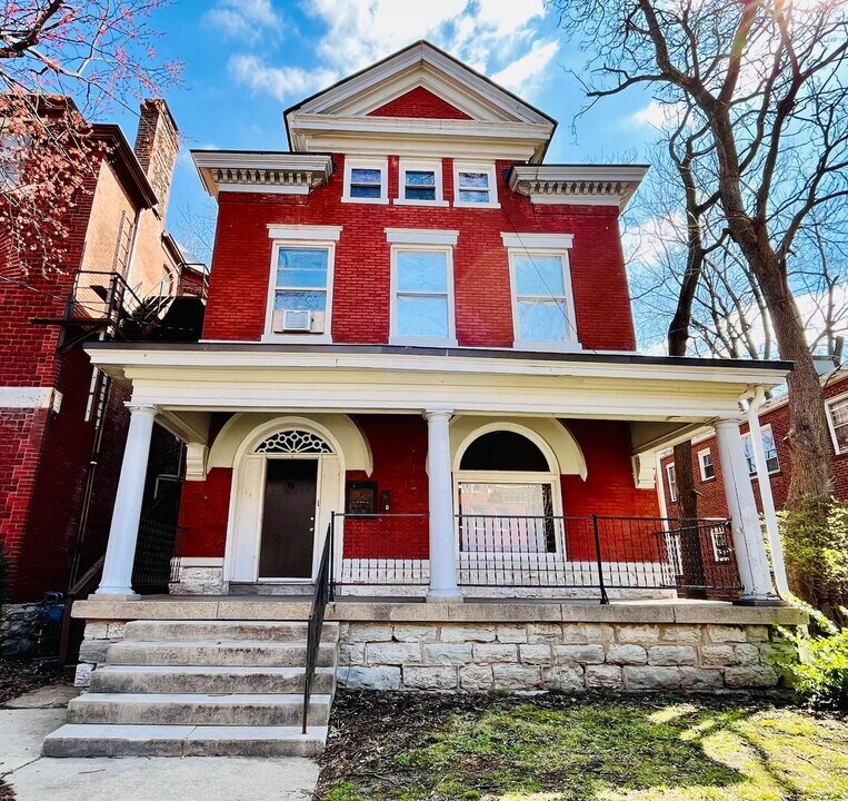 1239 S Brook St, Unit 1 in Louisville, KY - Foto de edificio