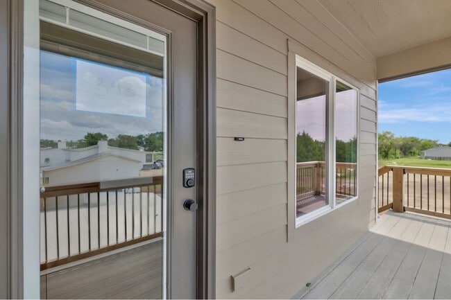 359 Turnpike Rd in Andover, KS - Building Photo - Building Photo