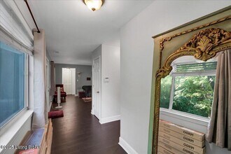 44 Lake Ave in Louisville, KY - Building Photo - Building Photo