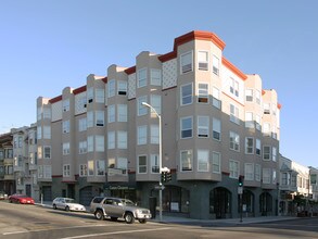 1702 Washington Street in San Francisco, CA - Building Photo - Building Photo