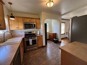 2910 W Gardner Ave in Spokane, WA - Building Photo - Building Photo