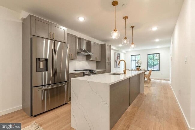property at 850 N 19th St