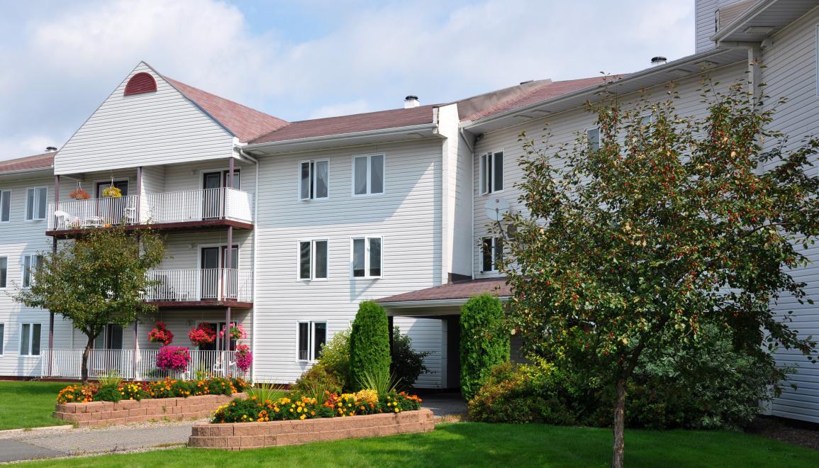 Woodbury Green in Fredericton, NB - Building Photo