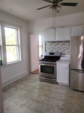 78 Governor St, Unit 2 bedroom in East Hartford, CT - Foto de edificio - Building Photo
