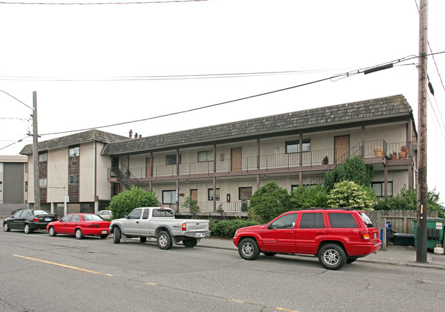Beachcomber Apartments in Seattle, WA - Foto de edificio - Building Photo