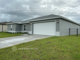 132 NE 6th St in Cape Coral, FL - Building Photo