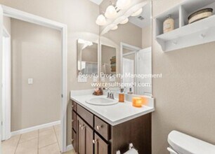 8081 Norbury Park Dr in Roseville, CA - Building Photo - Building Photo