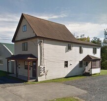 71 Market St in Fort Kent, ME - Building Photo