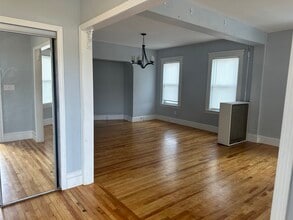 90 Vernon St, Unit 1 in Worcester, MA - Building Photo - Building Photo