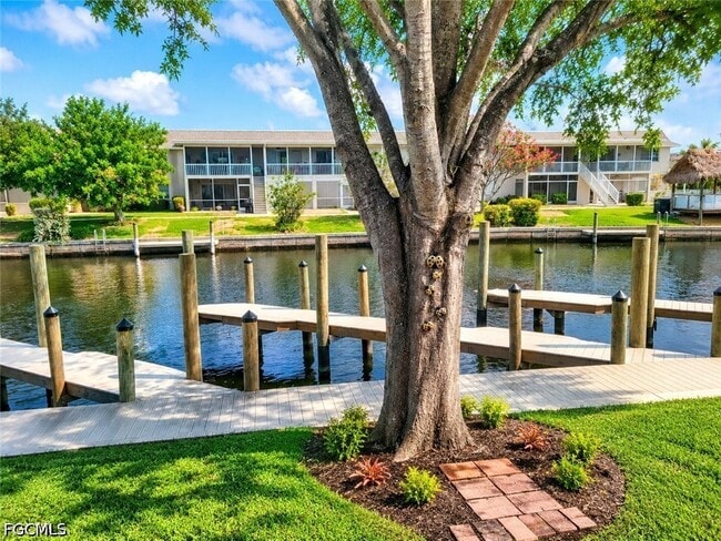 property at 1107 SE 46th Ln