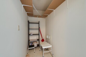 55 Skymark Dr in Toronto, ON - Building Photo - Building Photo