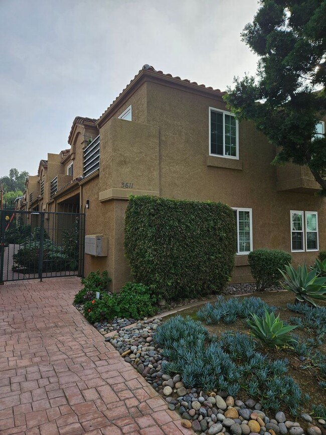 property at 3611 Florida St