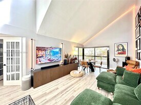 13044 SW 88th Ln in Miami, FL - Building Photo