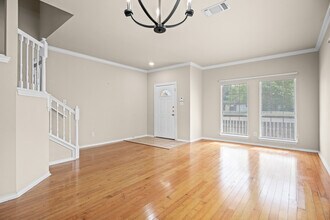 511 Shannon Rose in San Antonio, TX - Building Photo - Building Photo