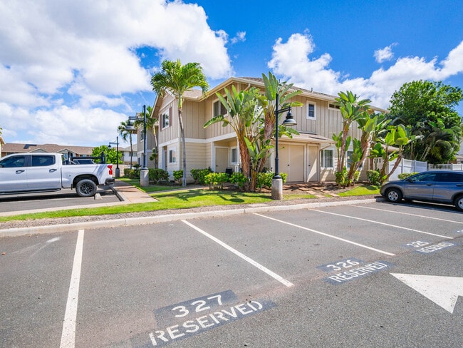 1020 Kakala St in Kapolei, HI - Building Photo - Building Photo