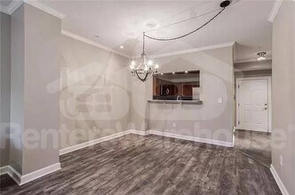 3275 Lenox Rd NE, Unit 104 in Atlanta, GA - Building Photo - Building Photo