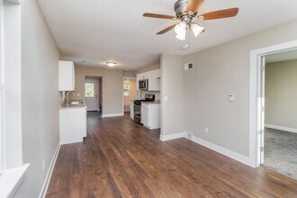 1006 Jefferson St in Columbia, MO - Building Photo - Building Photo