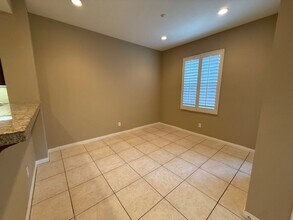 100 Jadestone in Irvine, CA - Building Photo - Building Photo