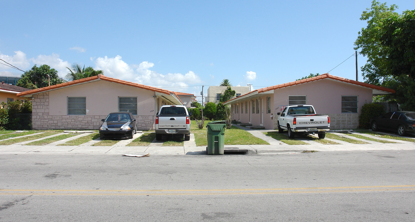 1365 NW 2nd St in Miami, FL - Building Photo