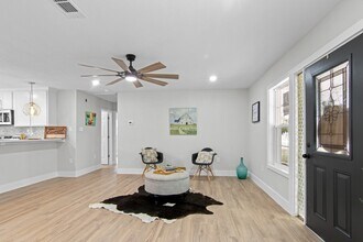 15529 Pine St in Santa Fe, TX - Building Photo - Building Photo