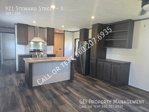 921 Steward St in Weaver, AL - Building Photo - Building Photo