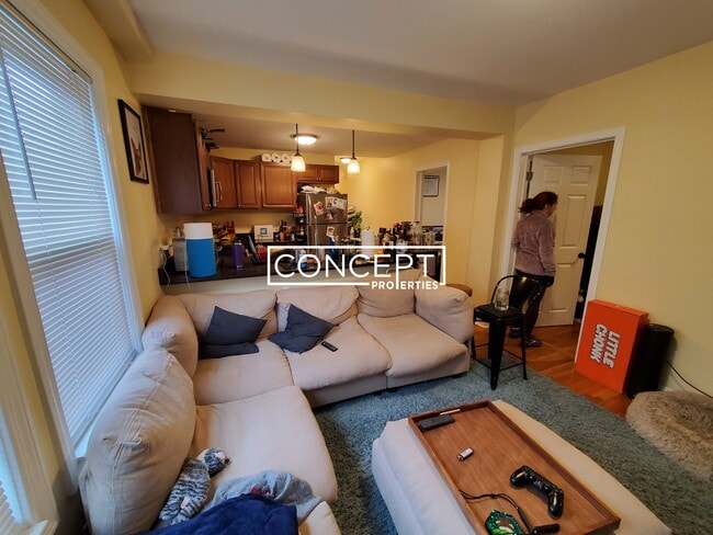 16 Silvey Pl, Unit 1