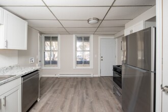 428 7th Ave in Troy, NY - Building Photo - Building Photo