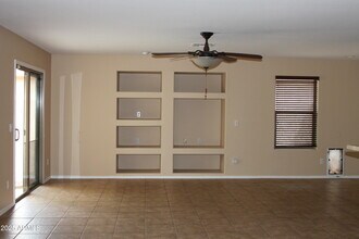 33082 N Cat Hills Ave in San Tan Valley, AZ - Building Photo - Building Photo