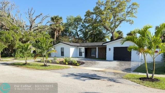 686 SW 4th St in Boca Raton, FL - Foto de edificio - Building Photo