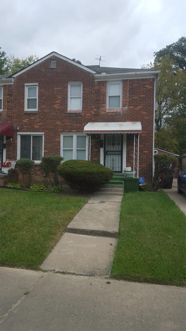 property at 8576 Manor