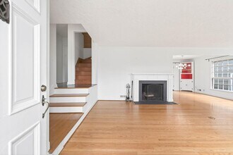 3416 NE 32nd Pl in Portland, OR - Building Photo - Building Photo