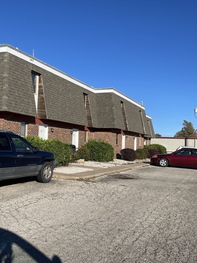 property at 2600 Adams St