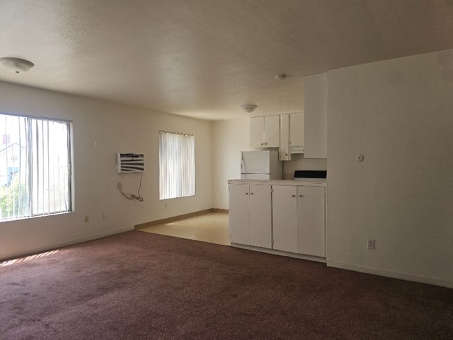 1025 N Madison St in Stockton, CA - Building Photo - Building Photo