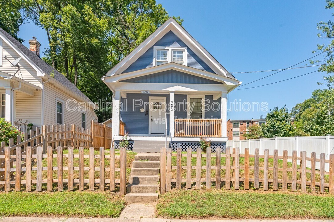 5622 Prentice St in Cincinnati, OH - Building Photo