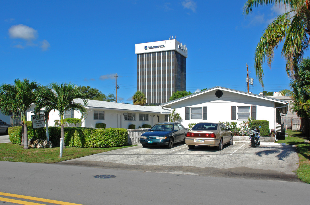 4829 NE 23rd Ave in Fort Lauderdale, FL - Building Photo