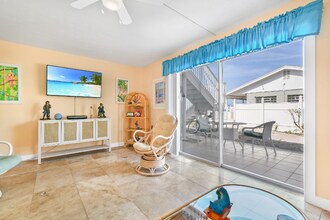 3657 42nd Way S in St. Petersburg, FL - Building Photo - Building Photo