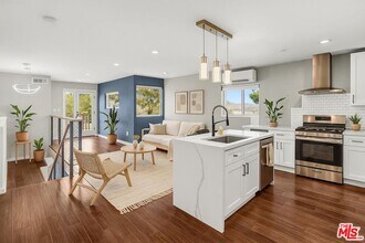 4255 Raynol St in Los Angeles, CA - Building Photo - Building Photo