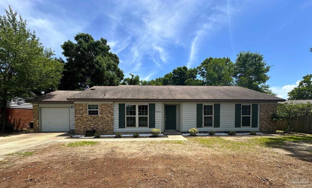 4603 La Borde Ln in Pensacola, FL - Building Photo