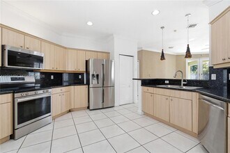 15203 SW 142nd Ave in Miami, FL - Building Photo - Building Photo