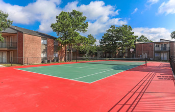 The Gables Apartments in College Station, TX - Foto de edificio - Building Photo