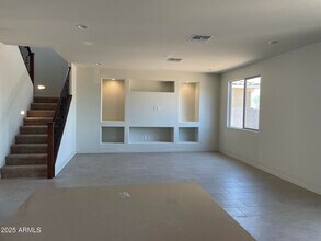 8960 W San Miguel Ave in Glendale, AZ - Foto de edificio - Building Photo