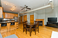 842 W Adams St, Unit 2 in Chicago, IL - Building Photo - Building Photo