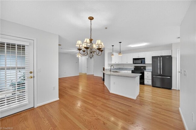 2221 Delaney Dr in Burlington, NC - Building Photo - Building Photo