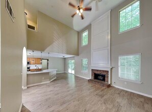 320 Birchmere Close SW in Atlanta, GA - Building Photo - Building Photo