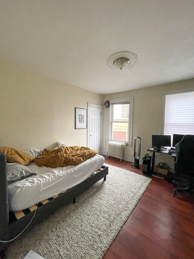 41 Parker Hill Ave, Unit 2