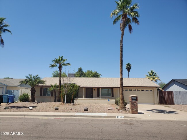 property at 3624 E Hearn Rd